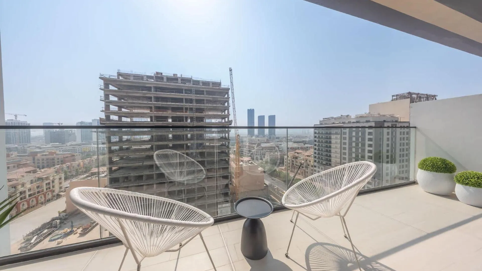 Elegant Jvc Apartment Sleeps 4 With Balcony Дубай 0*,  ОАЭ